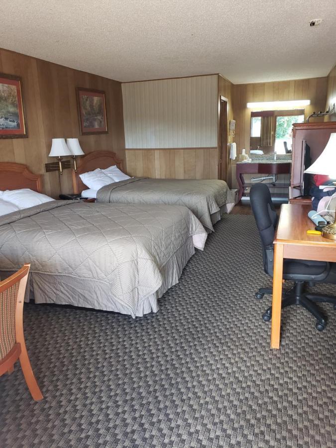 Gold Key Inn Brady ภายนอก รูปภาพ
