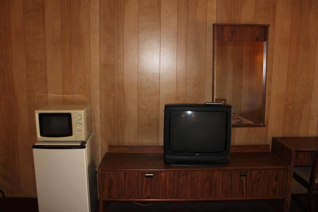 Gold Key Inn Brady ภายนอก รูปภาพ